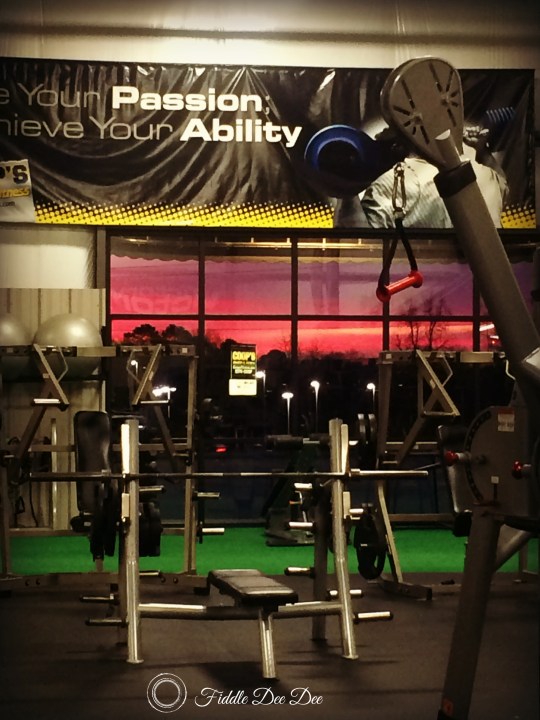 The best part of a 6:00 AM workout is watching the sunrise!! Gorgeous!