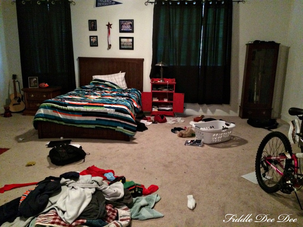 Lookie what Im going to clean while the boy is out of town!!!