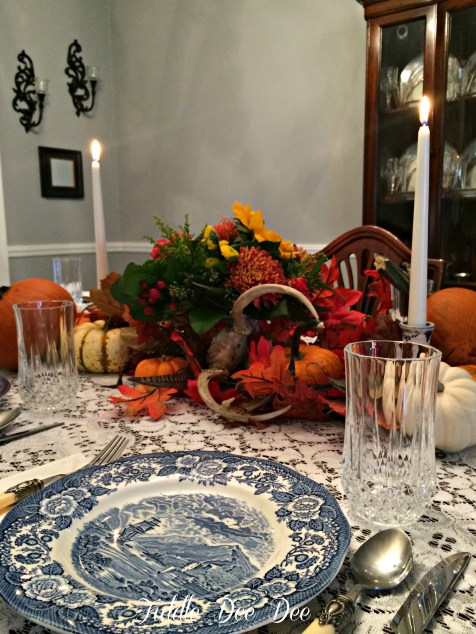 Autumn table