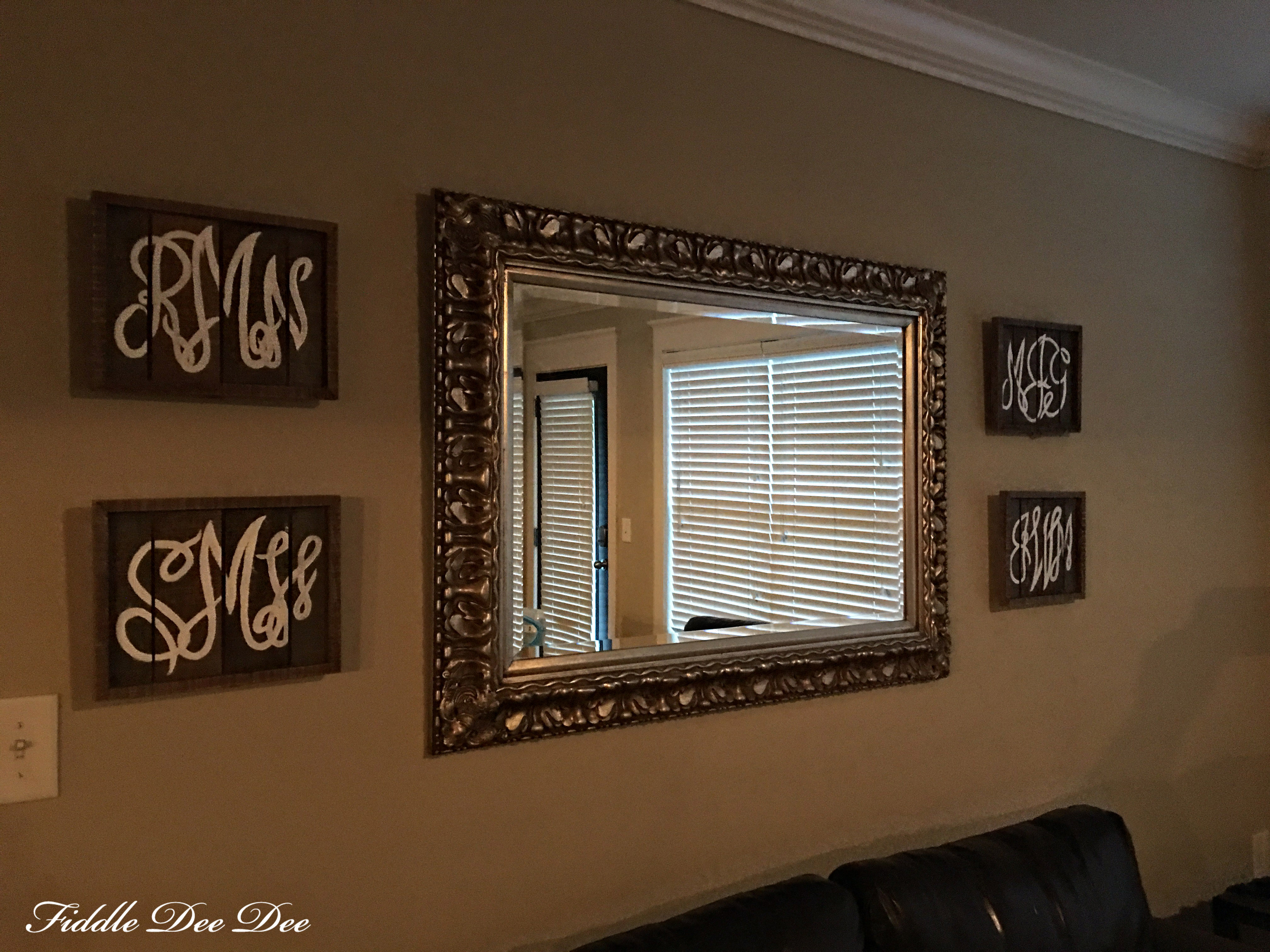 monogram-wall-oh-fiddledeedee-com