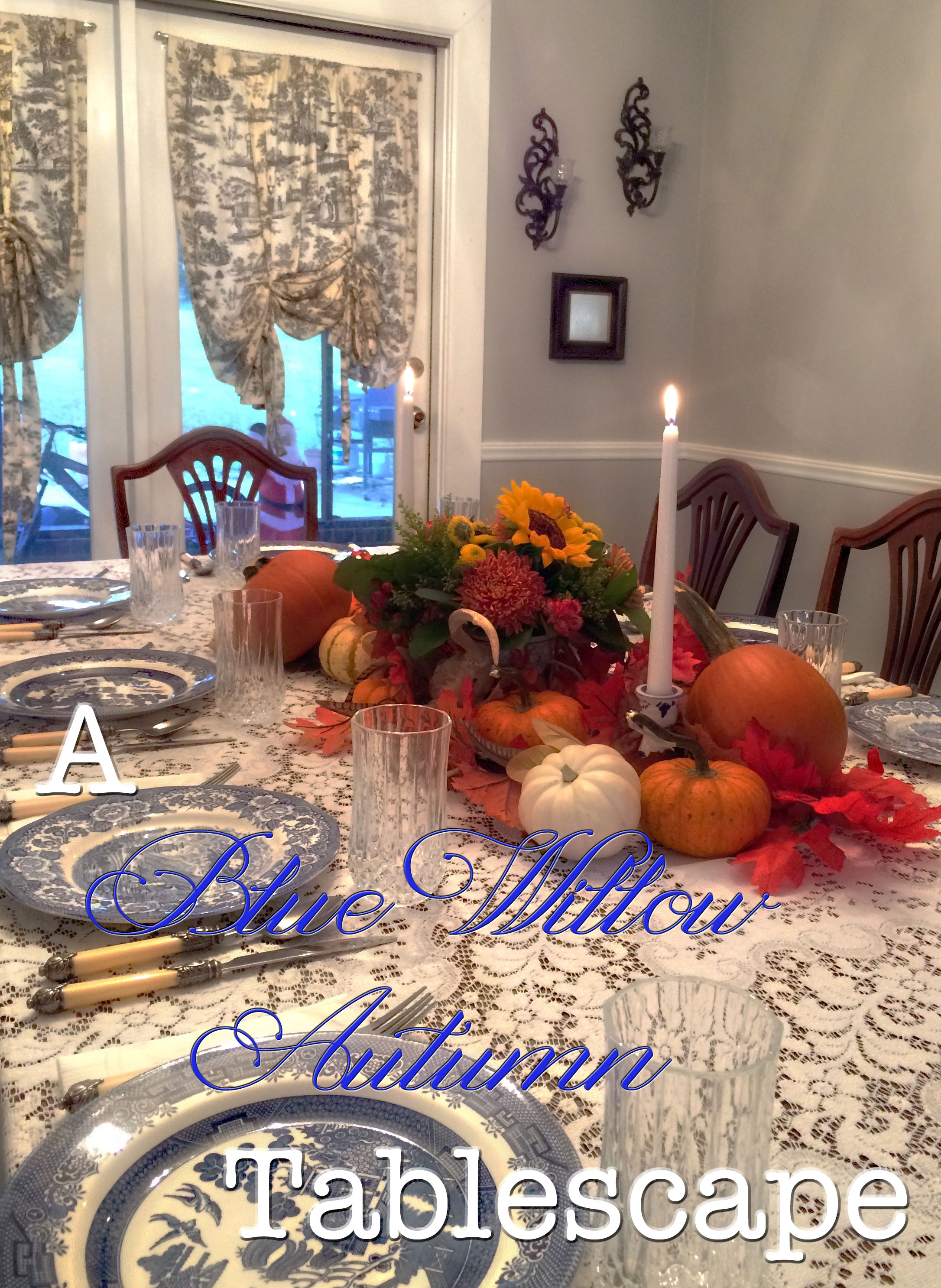 blue-willow-autum-tablescape-oh-fiddedeedee-com