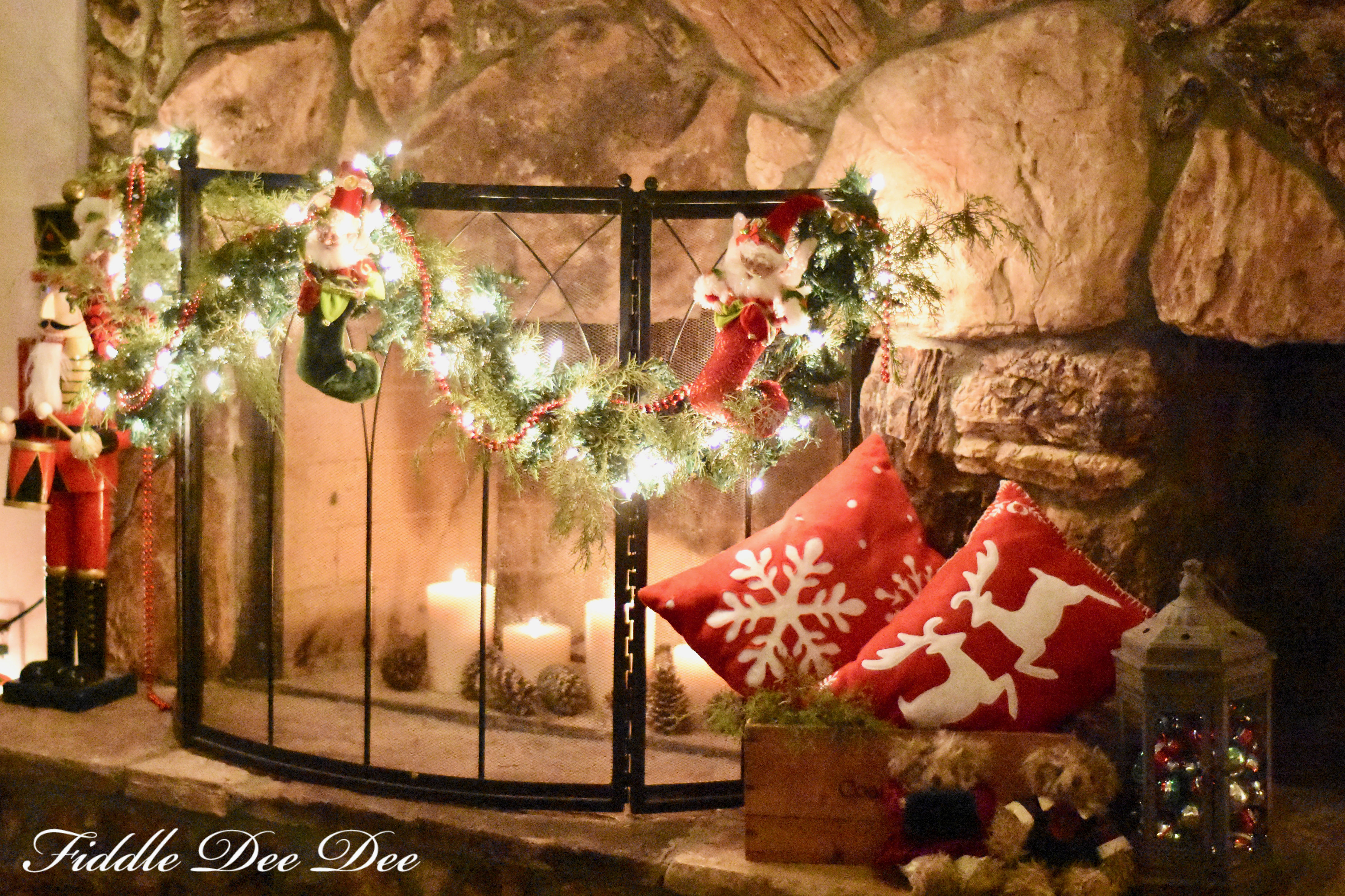 Christmas-Hearth-2017 | oh-fiddle-dee-dee