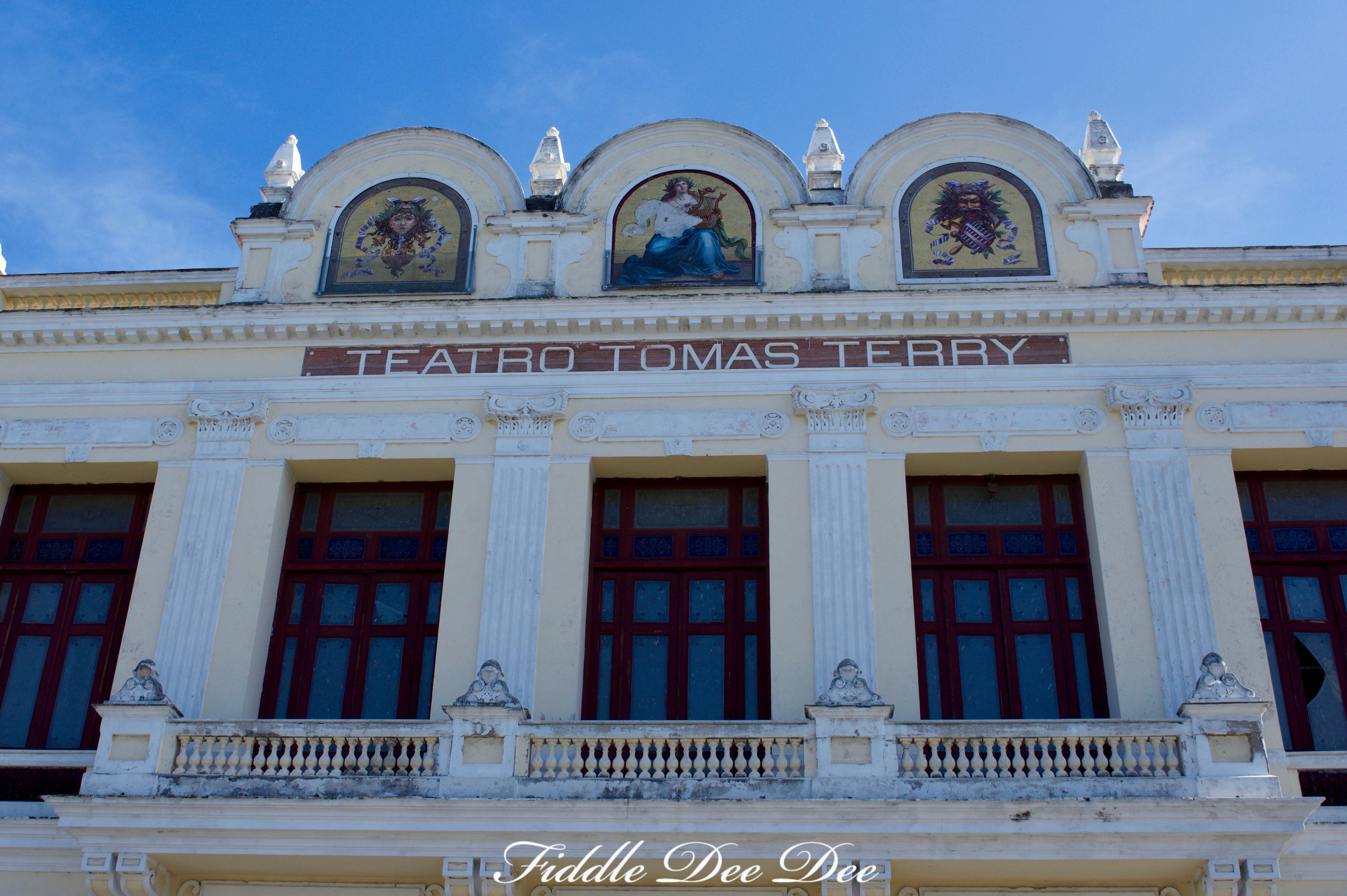 Tomas-Terry-Theater | FIddle Dee Dee