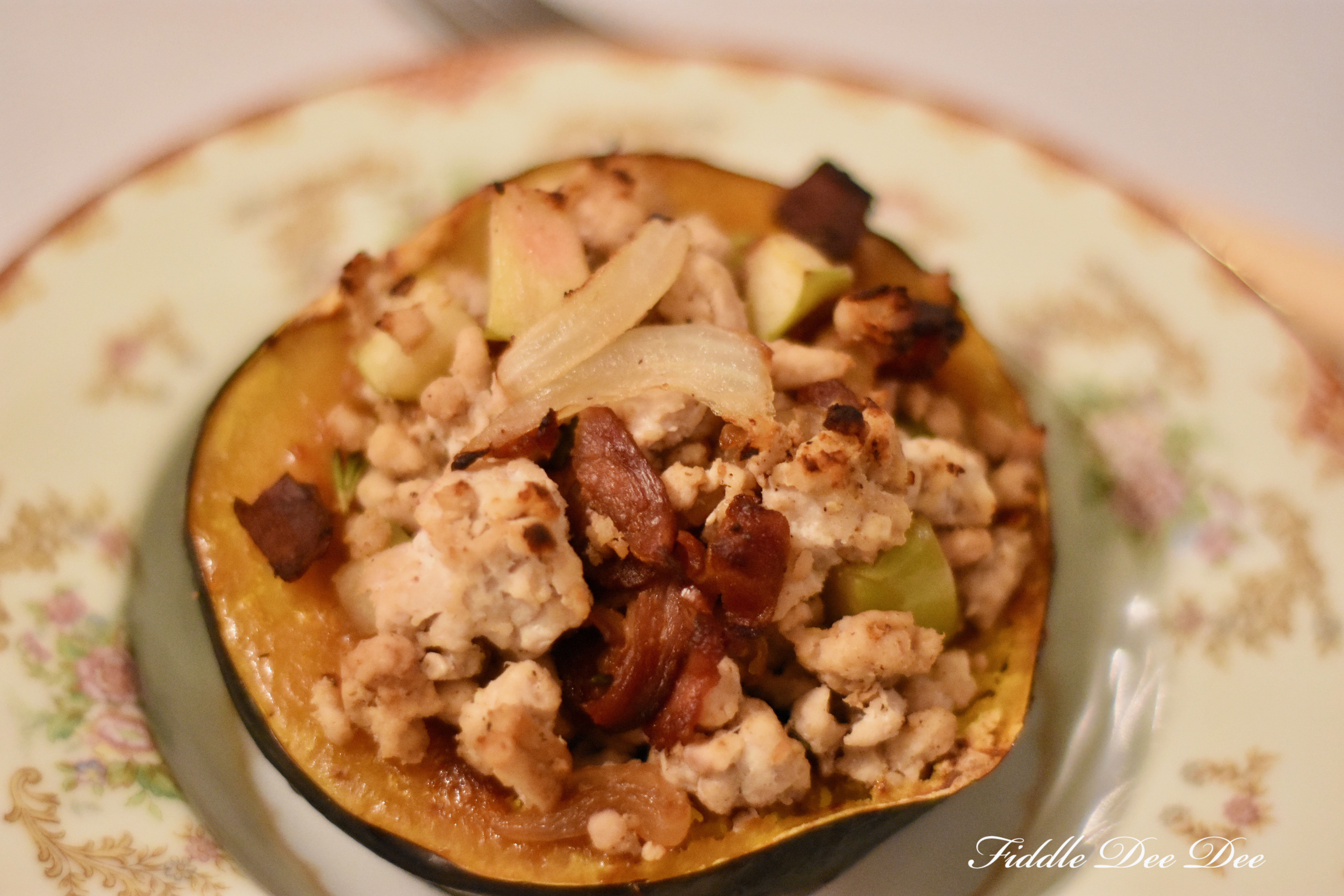 Turkey-Stuffed-Acorn-Squash | Fiddle Dee Dee