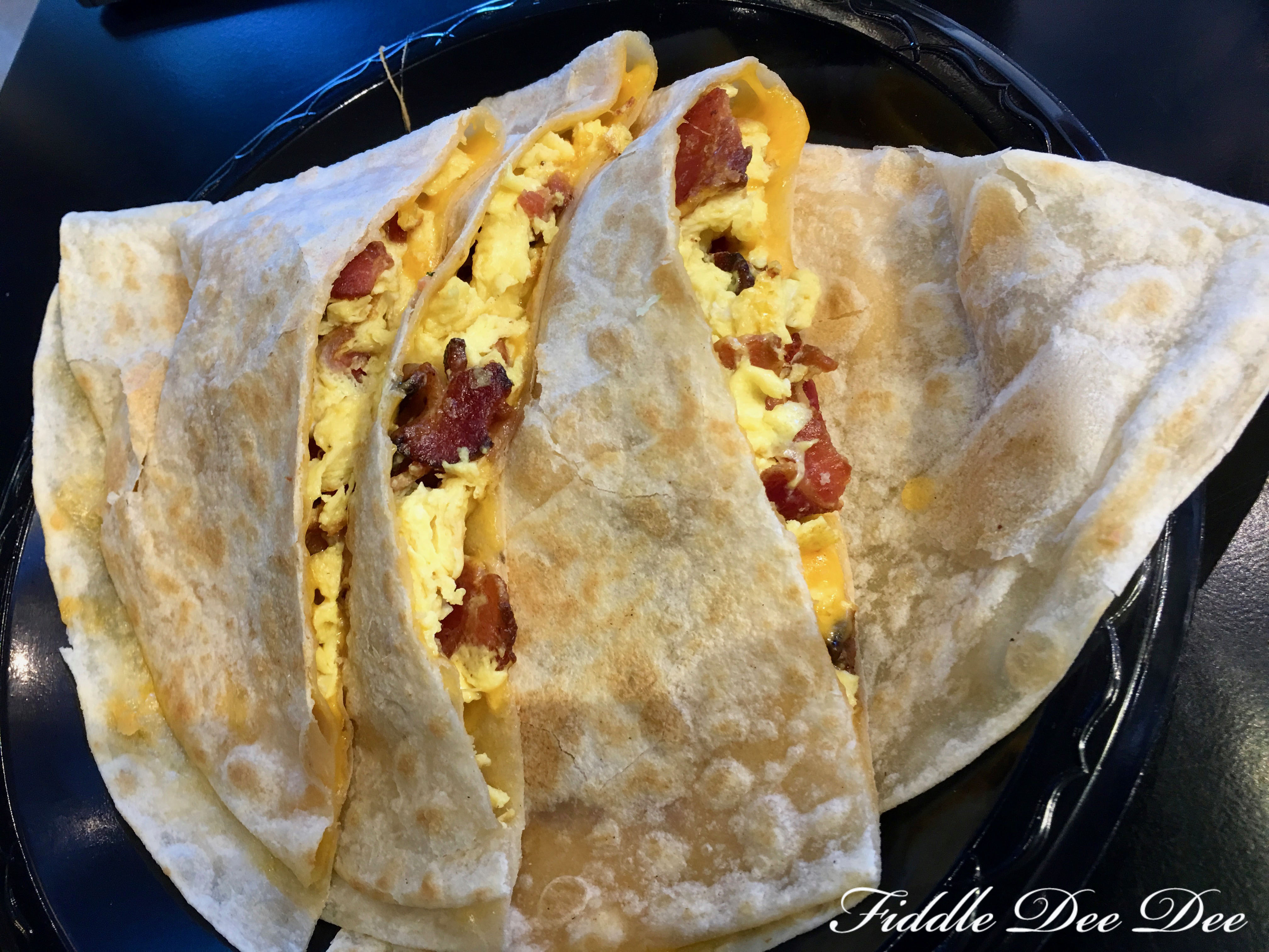 Lolitas-Breakfast-quesadilla