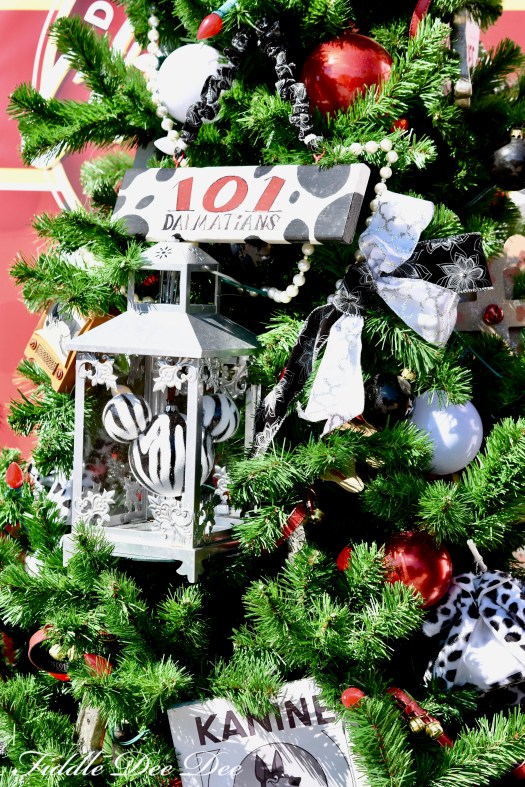 101-Dalmation-Tree | ohfiddledeedee.com