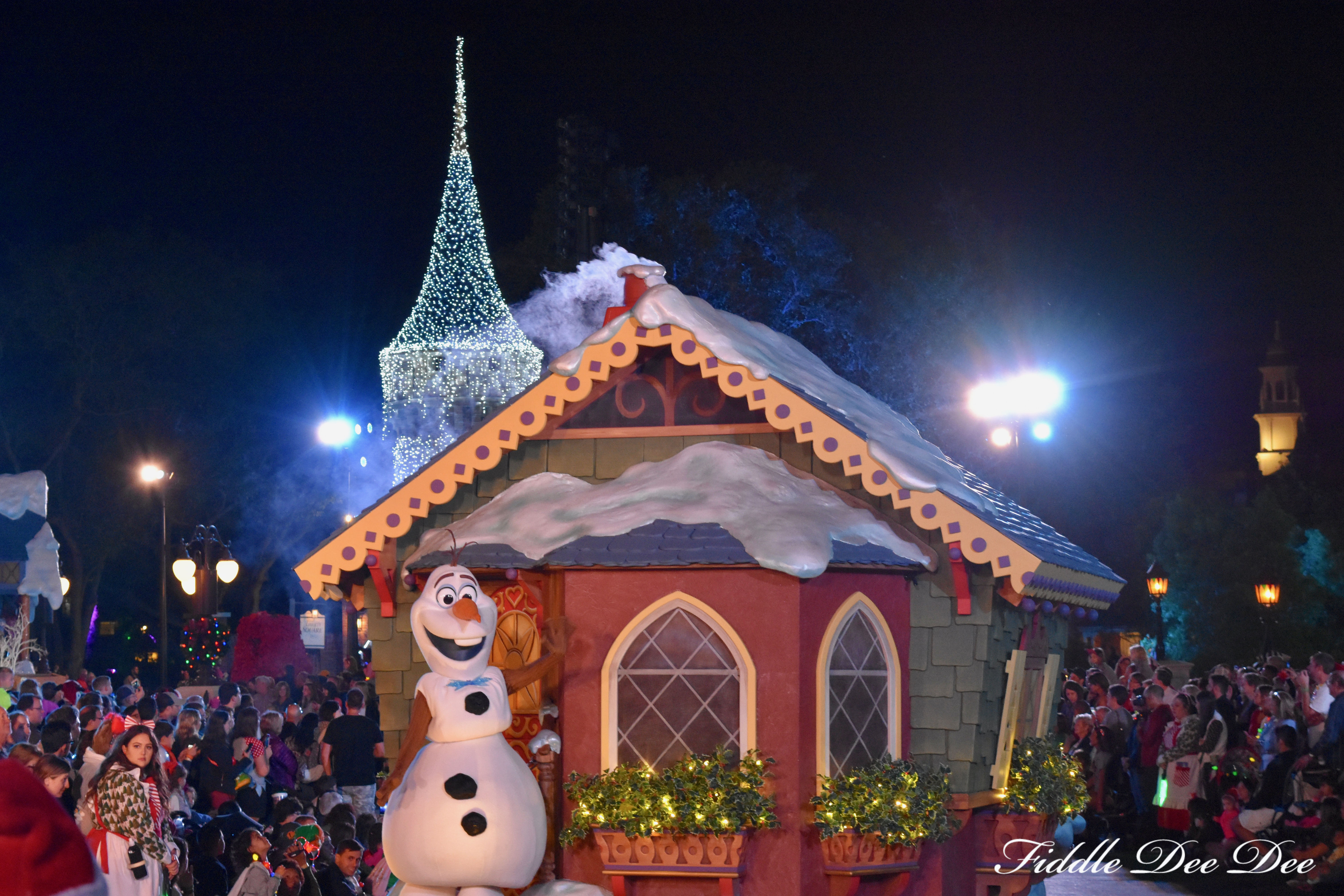 Disney-Christmas-Parade | Fiddle Dee Dee