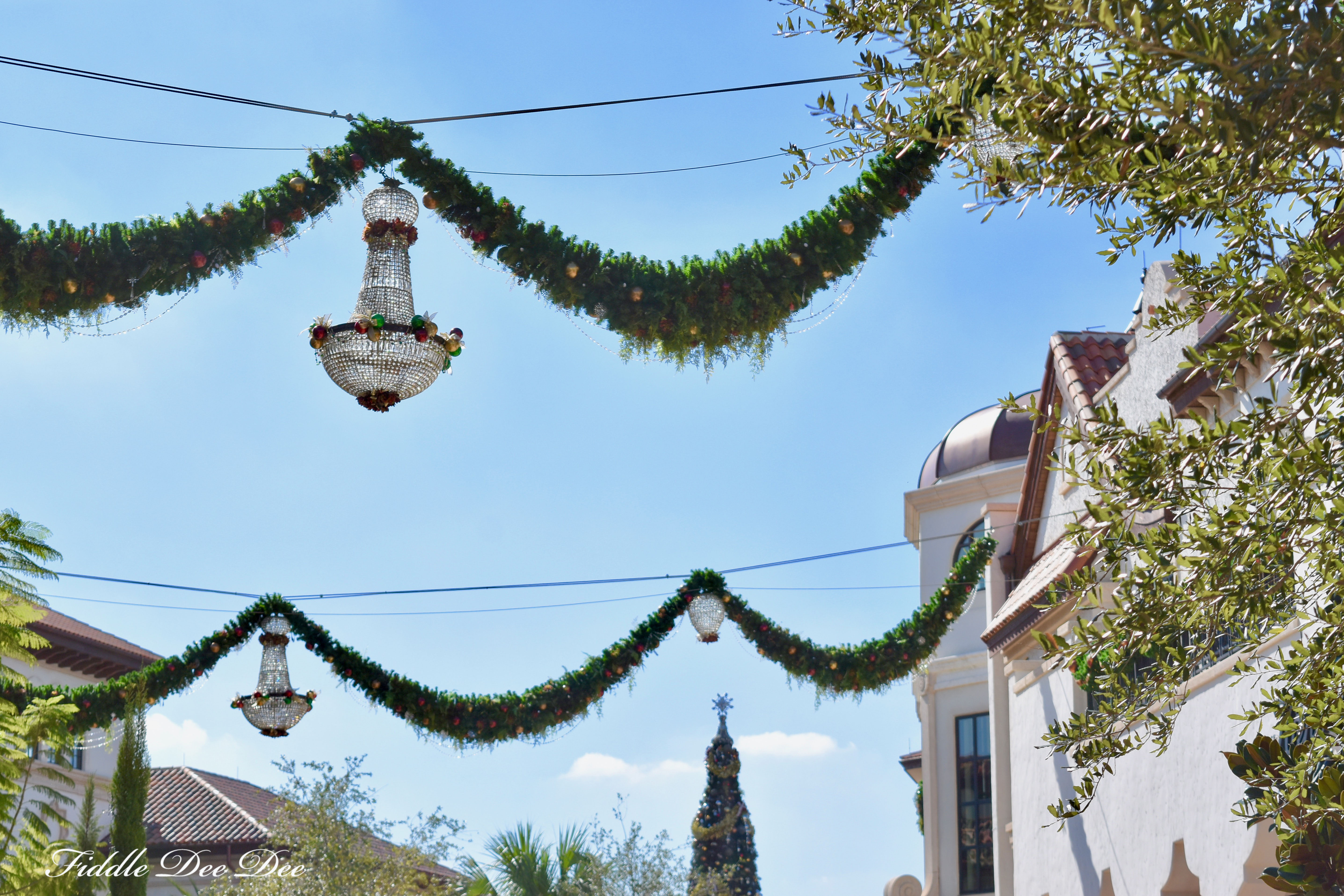 Disney-Springs-Garland | ohfiddledeedee.com