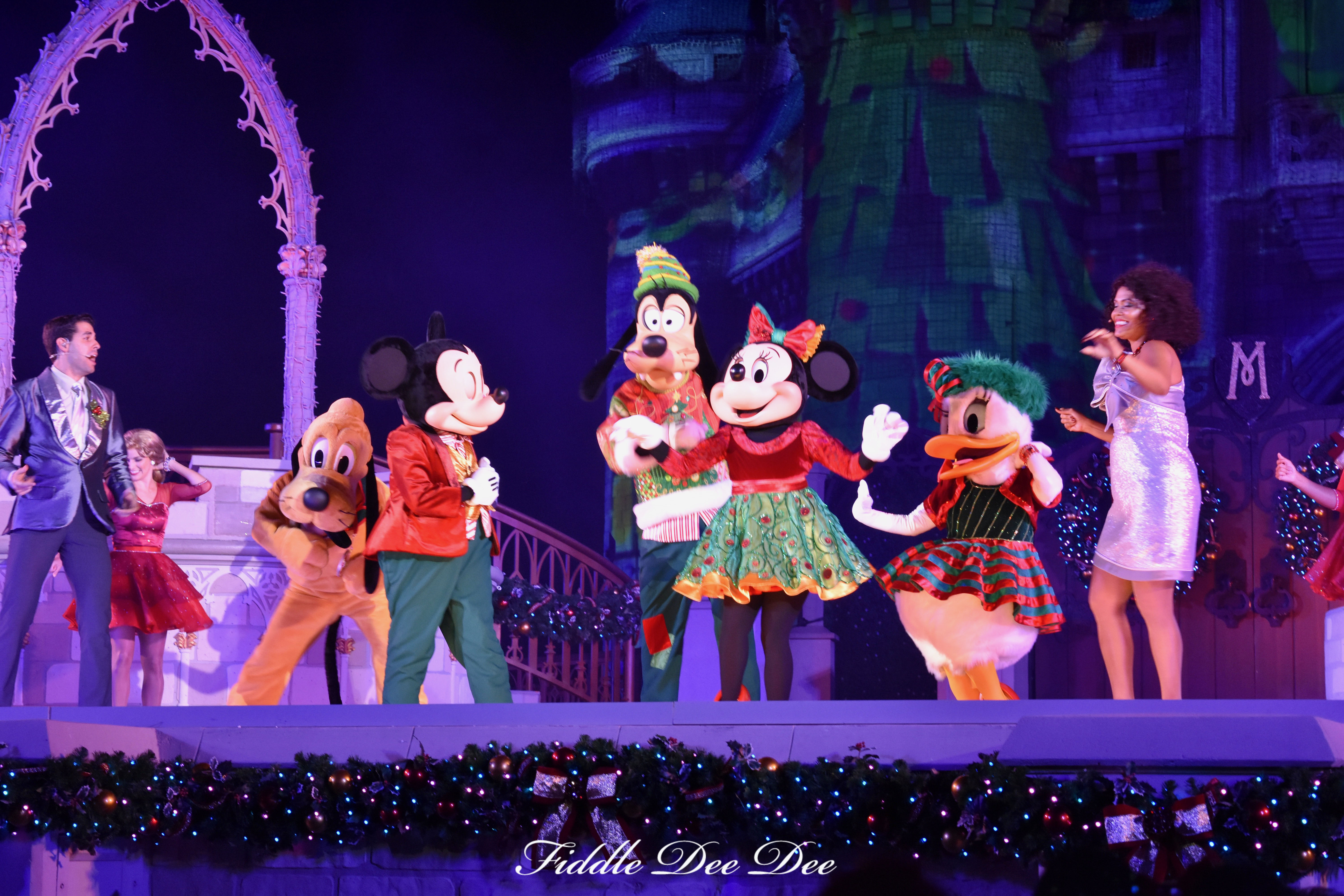 Mickey's-Christmas | Fiddle Dee Dee