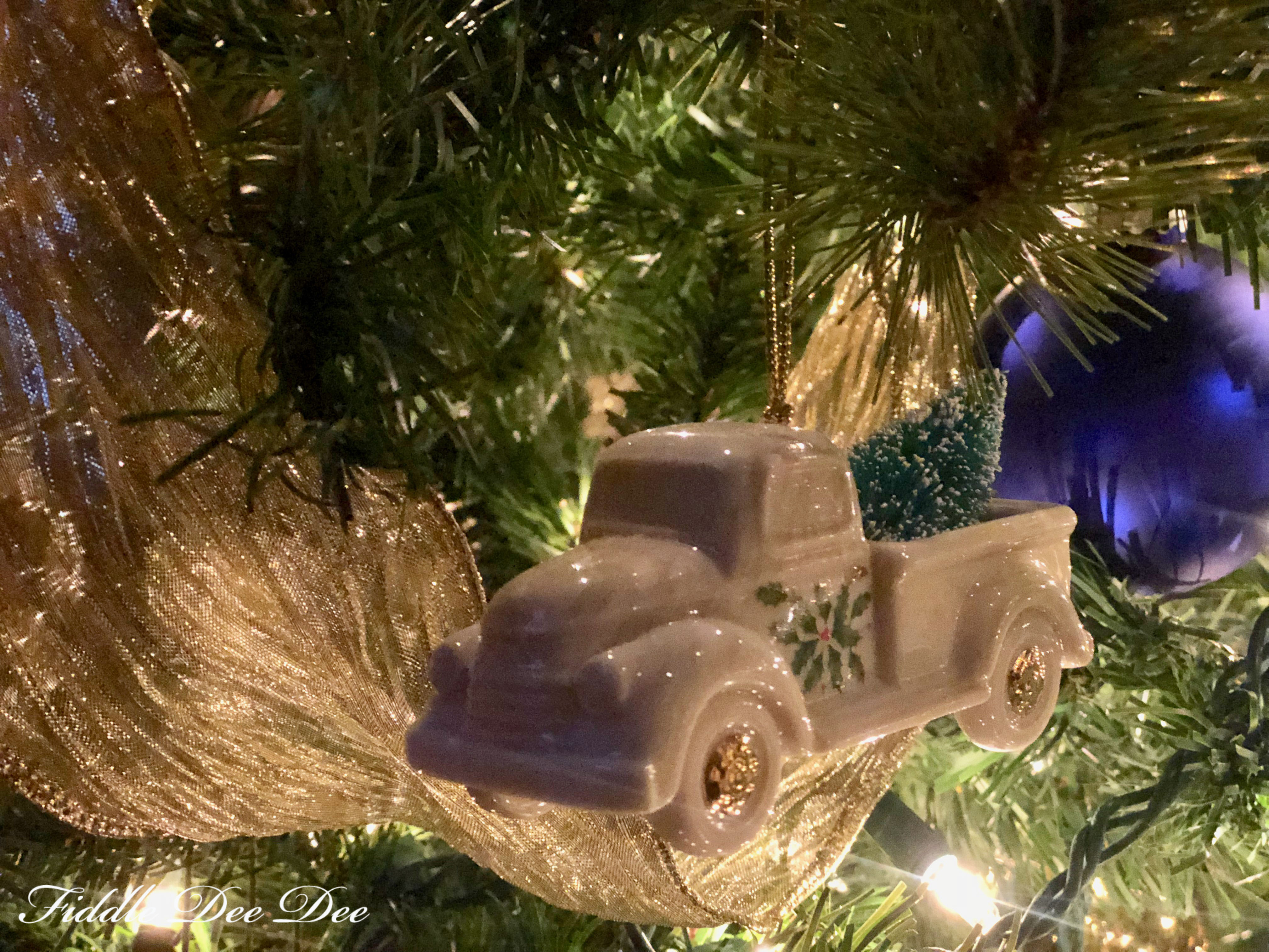 annual-lenox-ornament
