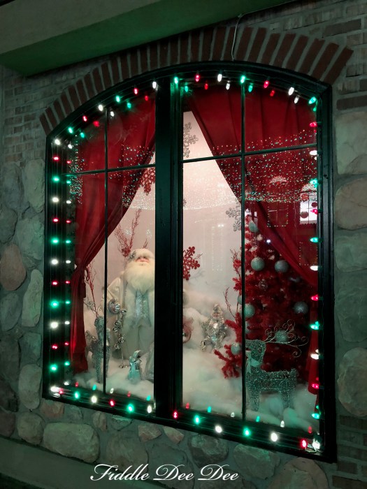 christmas-window-six-flag
