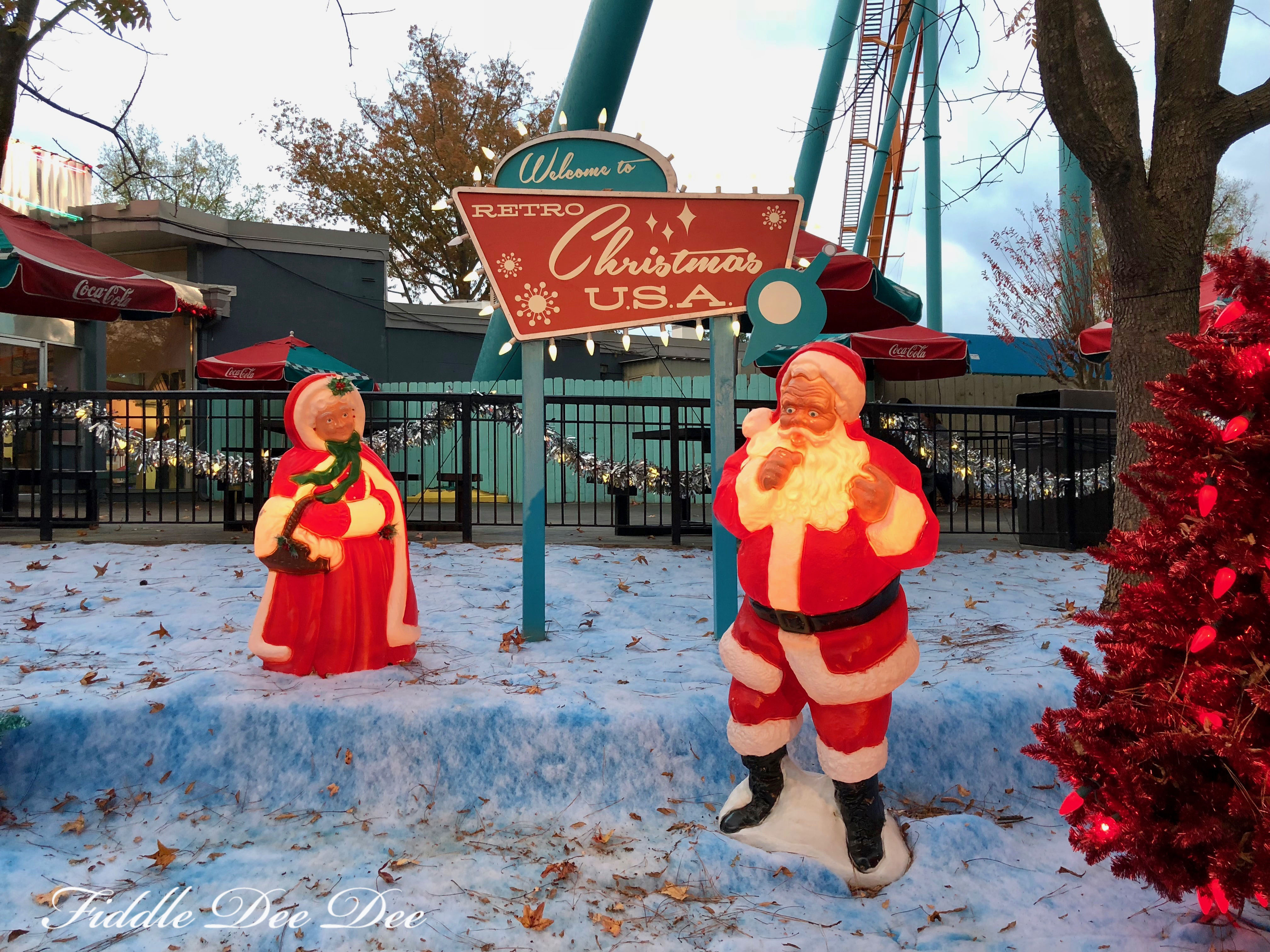 Retro-Santa-Holiday-in-the-Park