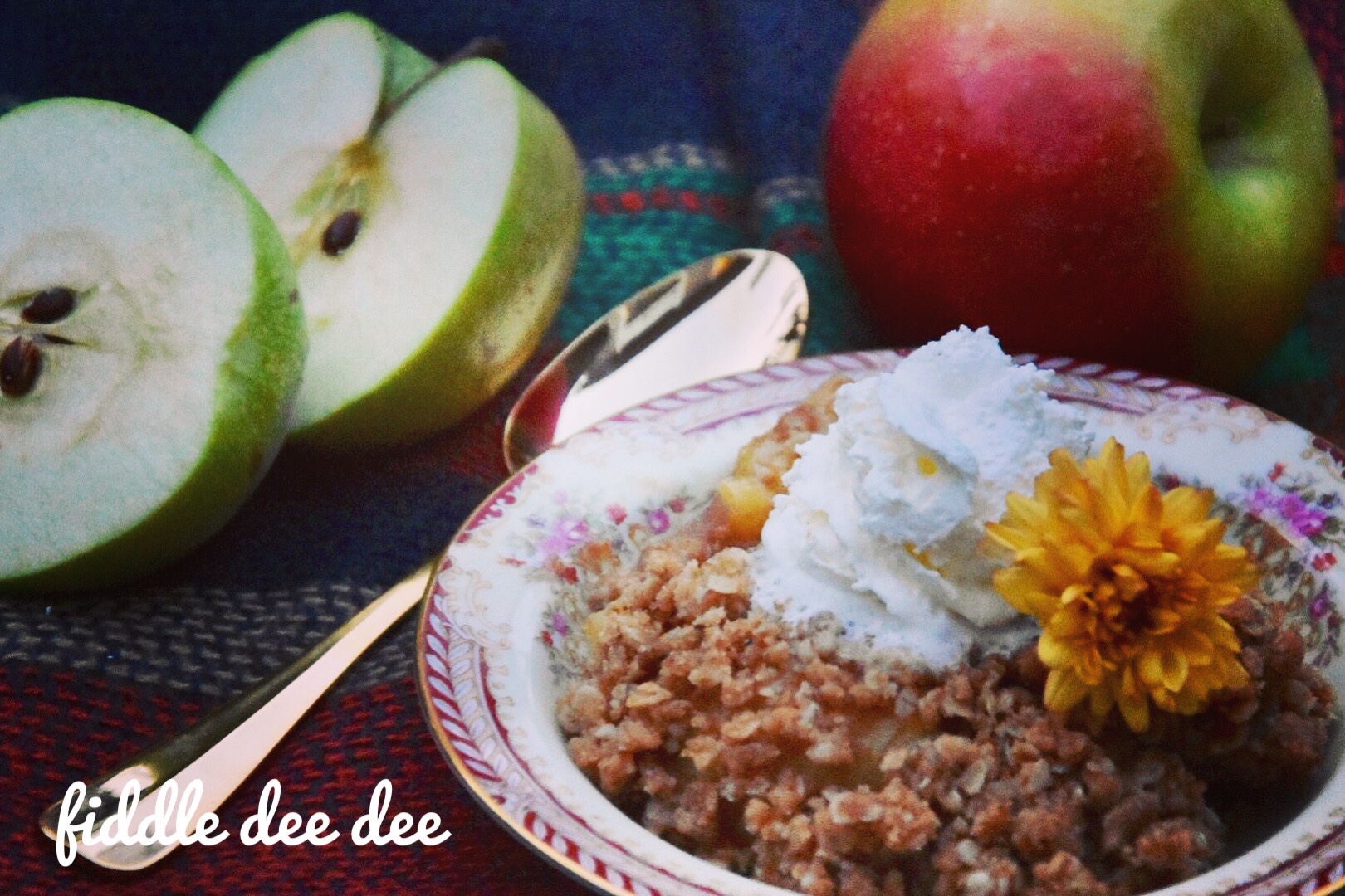 Apple Crisp / Fiddle Dee Dee