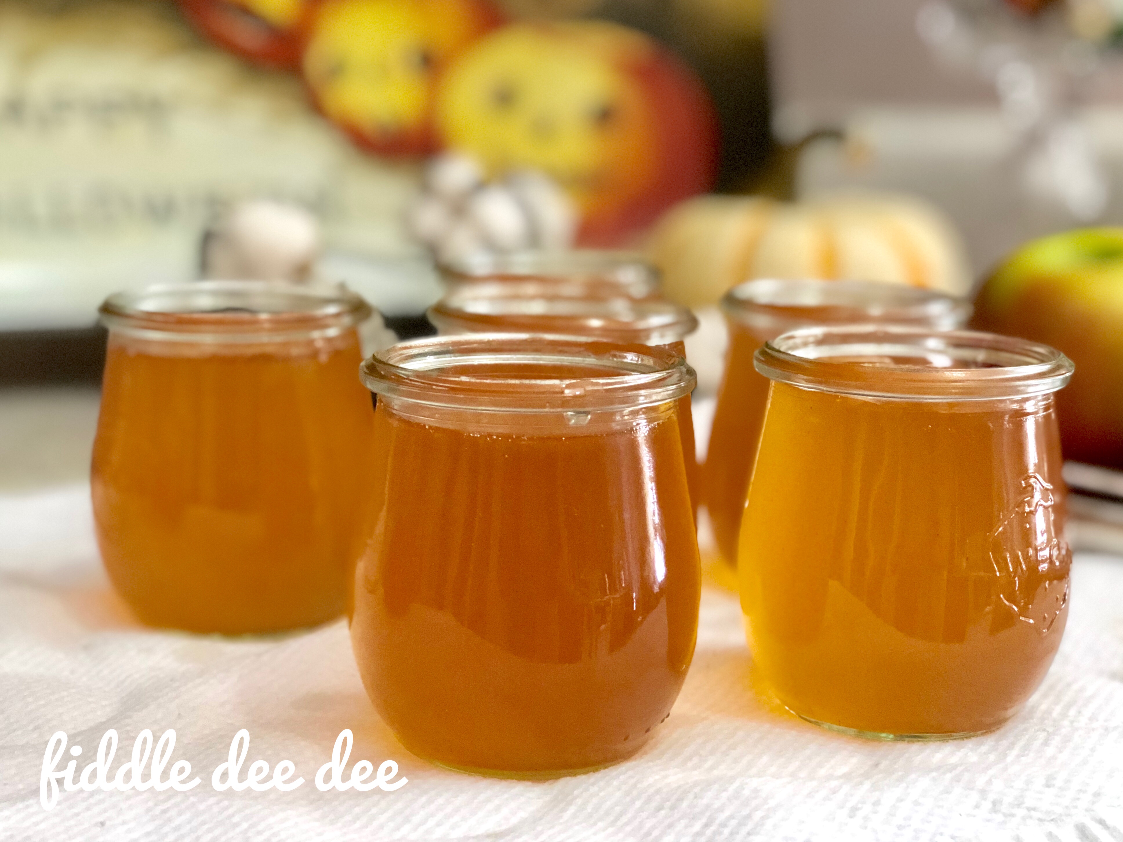 Apple Jelly in Weck jars