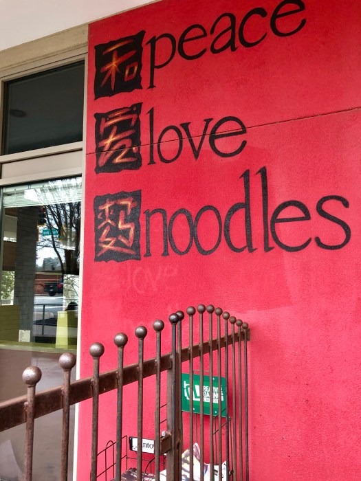 Doc Cheys Noodle House / Fiddle Dee Dee