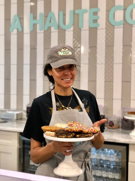 Shiana White - A Haute Cookie / Oh Fiddle Dee Dee