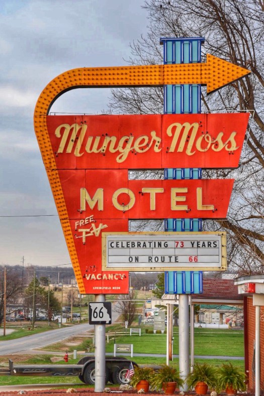 Munger-Moss Motel Route 66 / Oh Fiddle Dee Dee