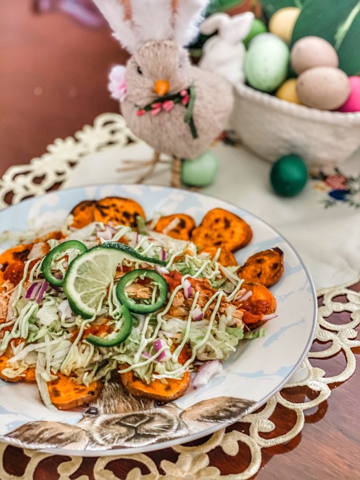 Sweet Potato Nacho for a Healthy Lunch / ohfiddledeedee.com